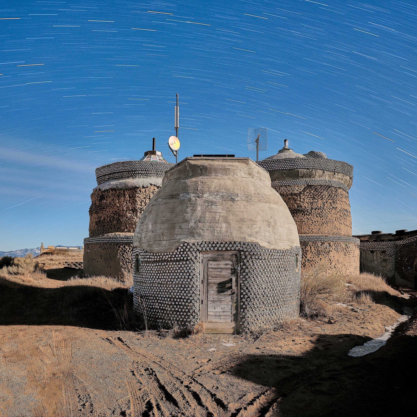earthships-sustainable-architecture-project